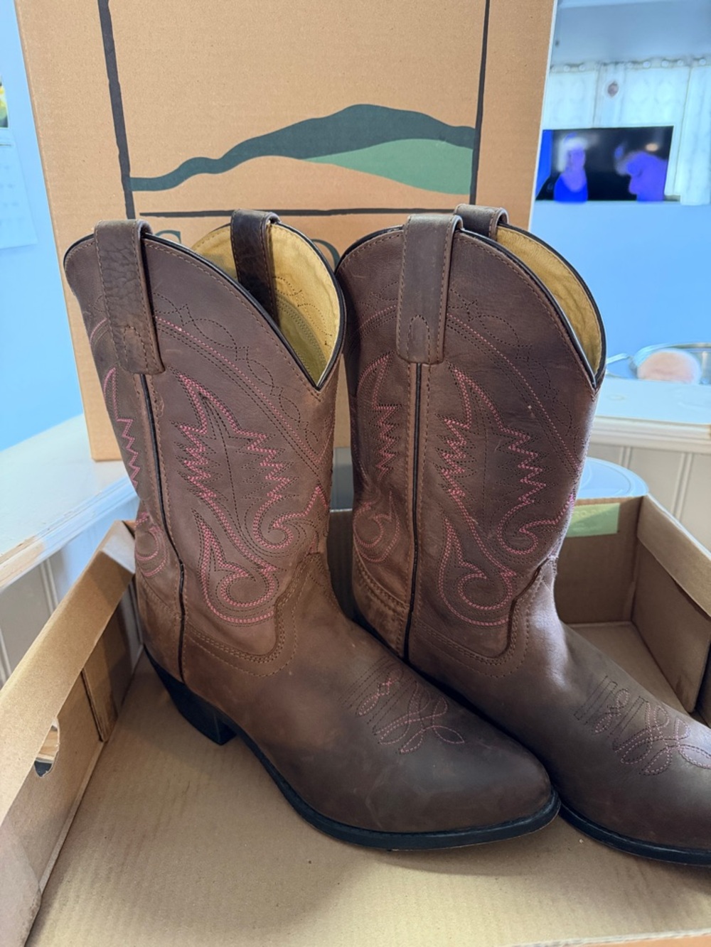 Women's Brown Lace-Up Western Boots with Pink Stitching
